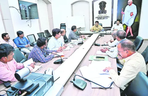గడువులోగా హైవేల నిర్మాణం