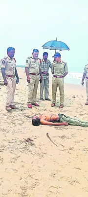 యువకుడి దారుణ హత్య 