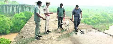 జంఝావతి రబ్బర్‌ డ్యామ్‌ తనిఖీలు