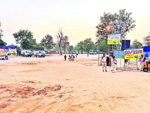 బస్టాండ్‌ బహుదూరం..
