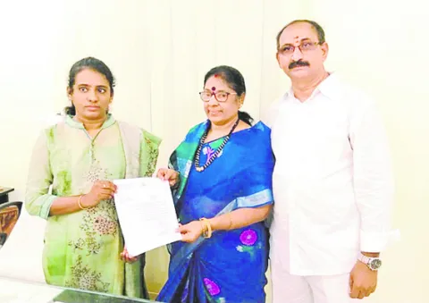 ‘కోట’ మున్సిపల్‌ చైర్‌పర్సన్‌ రాజీనామా