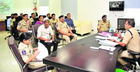 మంత్రుల పర్యటనకు   పటిష్ట భద్రత : ఎస్పీ