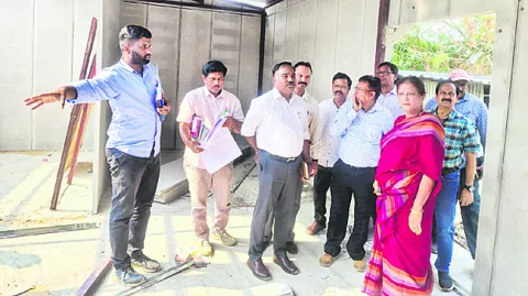 కార్మికులకు మెరుగైన వసతులు కల్పించండి 
