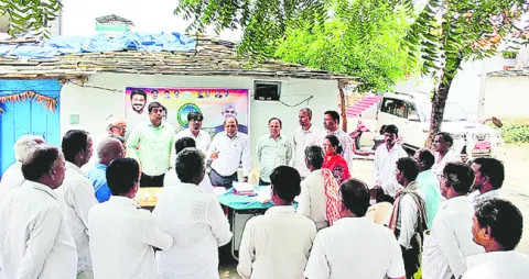 భూ భారతితో సమస్యలకు చెక్‌ 
