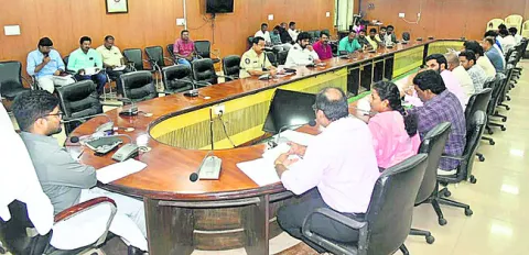 పందుల పెంపకానికి ప్రత్యేక స్థలాలు 