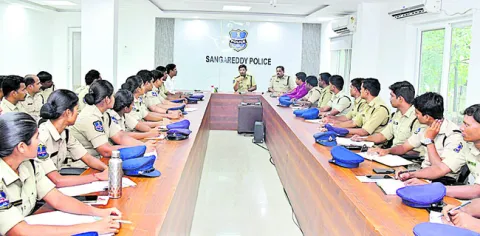 సాంకేతిక నైపుణ్యత పెంపొందించుకోవాలి
