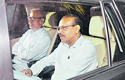 Retired IAS Dhanunjay Reddy and Krishnamohan Reddy were interrogated for over 13 hours7