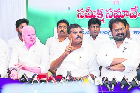 అప్పులతో ఏపీ మరో పాకిస్తానే