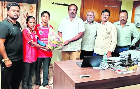జాతీయ స్థాయి పోటీలకు  ఎంపిక  