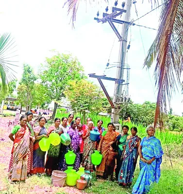 ●తాగునీటి కోసం ఆందోళన 