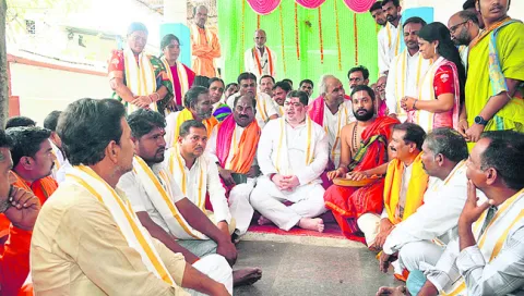 వేంకటేశ్వరస్వామి గుట్టపైకి రహదారి