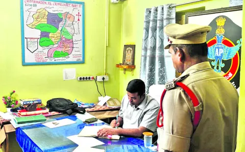 గస్తీ విధులు పటిష్టం చేయాలి 