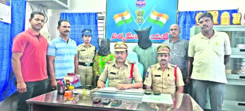 వివాహేతర సంబంధానికి అడ్డొస్తున్నాడనే హత్య