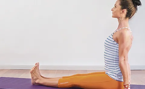  Yoga Dandasana weightloss physical and mental benefits12