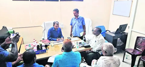 తనిఖీలా.. విచారణా? 