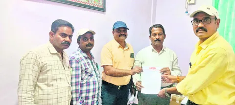 ఉపాధ్యాయుల సర్దుబాటు పారదర్శకంగా చేపట్టాలి 