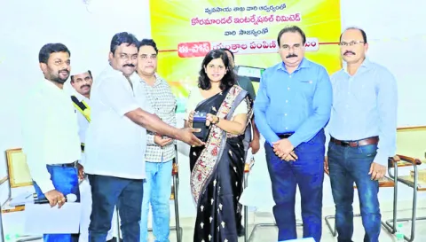 విత్తన సరఫరాలో  డీలర్ల పాత్ర కీలకం