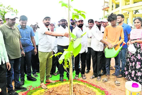 ప్రతిష్టాత్మకంగా ‘స్వచ్ఛాంధ్ర–స్వర్ణాంధ్ర’ 