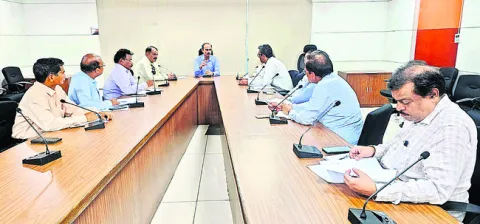 దుబాయ్‌ కంపెనీ చేతికి సేవా పేపర్‌ మిల్లు! 