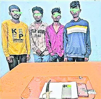 హత్యాయత్నం కేసులో నలుగురు అరెస్టు 