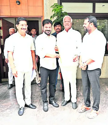 సీఎంను కలిసిన ఎమ్మెల్యే కడియం