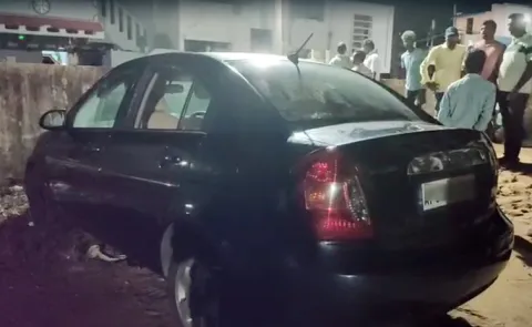Four Kids in Vijayanagaram Dwarapudi Died  Due To Door Lock Of Car2