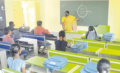 Government teachers fires on transfer law: Andhra pradesh
