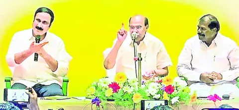 వివాదానికి తెర పడేదెన్నడో?