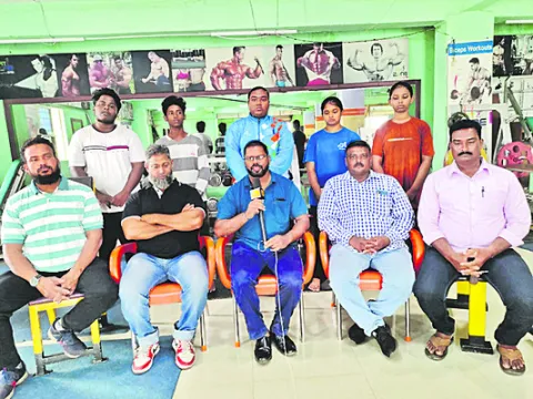పవర్‌ లిఫ్టింగ్‌ పోటీలకు క్రీడాకారుల ఎంపిక 