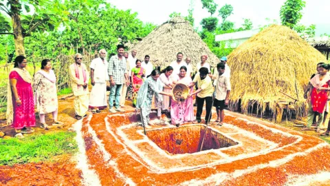 ఉపాధి నిధులతో సమృద్ధిగా పనులు 