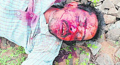 రైలు కింద పడి వ్యక్తి ఆత్మహత్య 