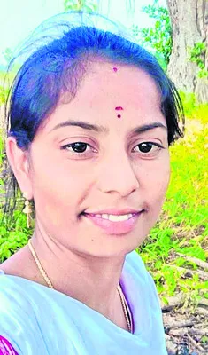 వేధింపులు తాళలేక బావిలోకి దూకిన వివాహిత