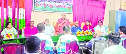 అథ్లెట్లకు ఐడీ కార్డులు 