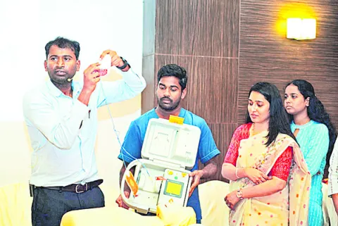 సీపీఆర్‌తో ప్రాణాలు కాపాడుకోవచ్చు 