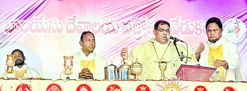 దేవుని దృష్టిలో అంతా సమానమే.. 