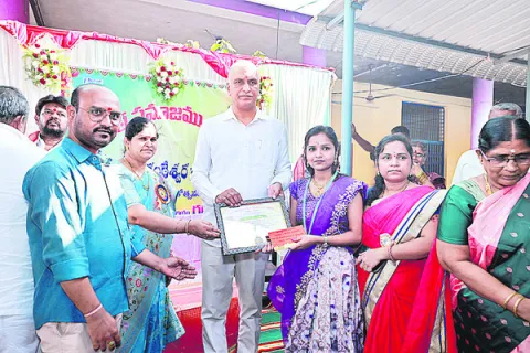 సమాజం అభివృద్ధికి కృషి చేయాలి: ఎమ్మెల్యే హరీశ్‌రావు