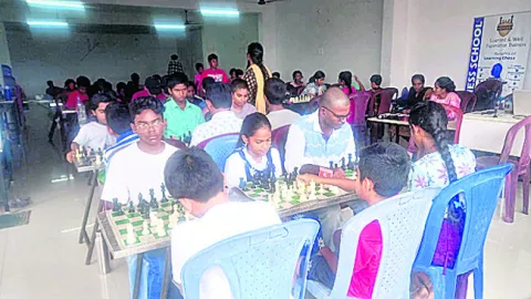 ముగిసిన జిల్లా స్థాయి చెస్‌ పోటీలు