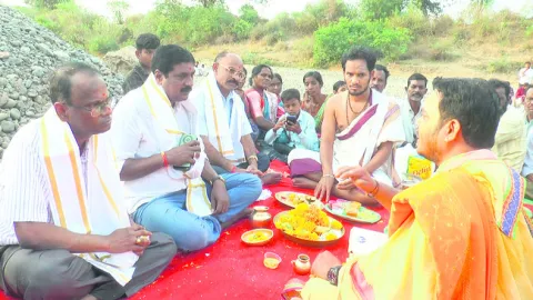 పంప్‌హౌజ్‌ వద్ద ప్రత్యేక పూజలు