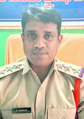 ఇసుక రాయల్టీ తీసుకున్న వీడీసీ సభ్యులపై కేసు