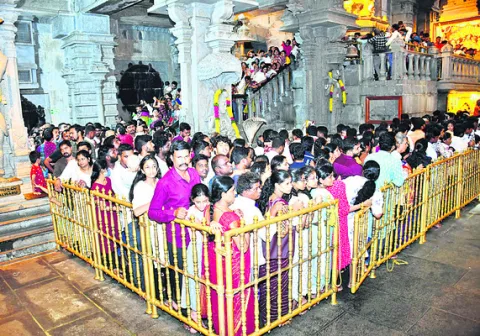 బరిసె మెడపై కోసుకుపోయి వ్యక్తి దుర్మరణం