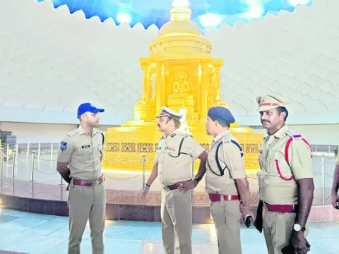 1500 మంది పోలీసులతో పటిష్ట భద్రత