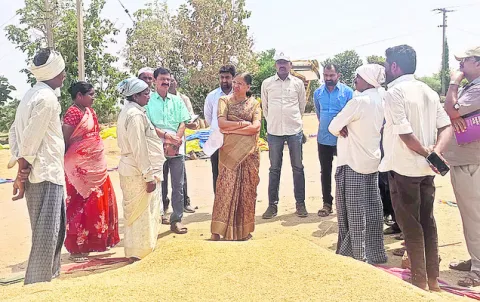 కొనుగోళ్ల వివరాలు ఆన్‌లైన్‌లో నమోదు చేయాలి 