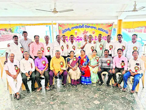 సీనియర్‌ సిటిజన్ల అపూర్వ సమ్మేళనం