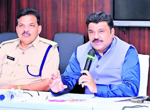 నీట్‌ నిర్వహణకు పకడ్బందీ ఏర్పాట్లు