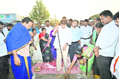 అర్హులందరికీ ఇందిరమ్మ ఇళ్లు 