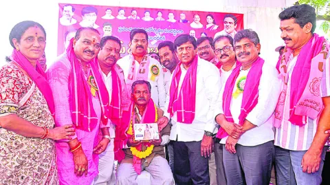 ‘వర్కర్లను ఓనర్లు’గా మార్చాలి