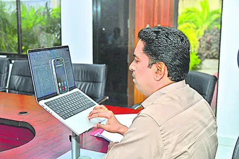 నోడల్‌ అధికారులూ.. అప్రమత్తం 