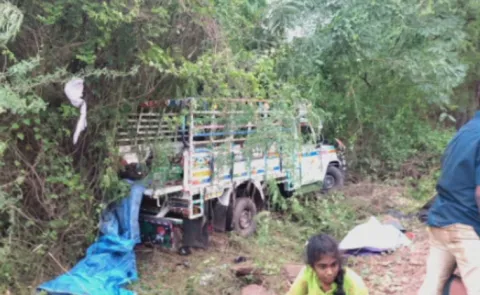 Few People Died In Road Accident Nandyal District