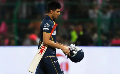IPL 2025: GT Official Provides Crucial Update On Shubman Gill Back Spasm Before SRH Clash3