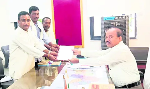 అర్హులందరికీ సబ్సిడీ రుణాలు ఇవ్వాలి
